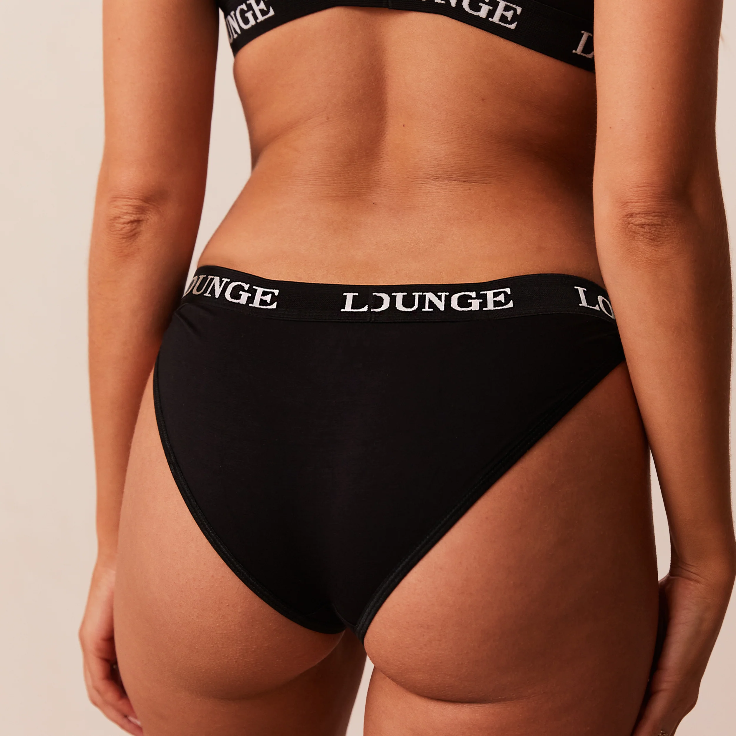 Bamboo Triangle Bra - All Black - Image 18